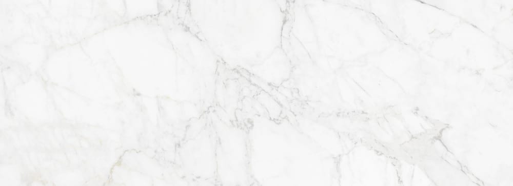 Dettaglio finitura piano cucina in marmo bianco